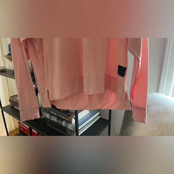 NWT Machines for Freedom Long Sleeve Technical Tee Women’s Small Himalayan Salt - Picture 2 of 4